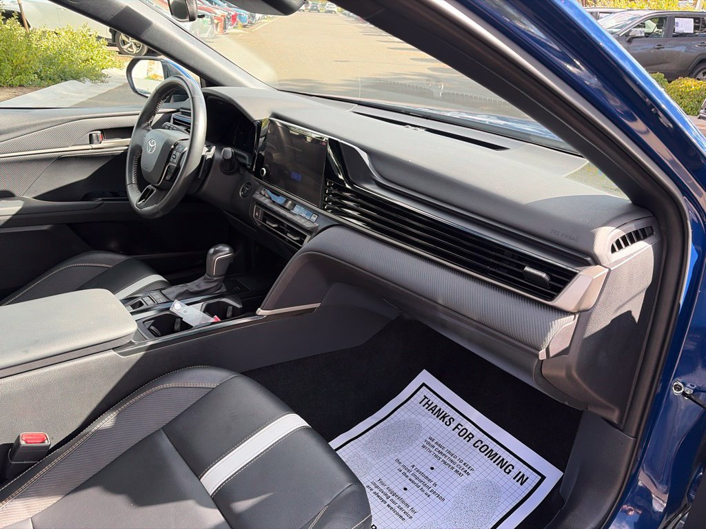 Used 2025 Toyota Camry SE FWD image 14