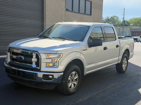 Used 2017 Ford F150 XLT AWD/4WD image 2
