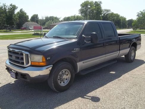 Used 2000 Ford F350 XLT image 3