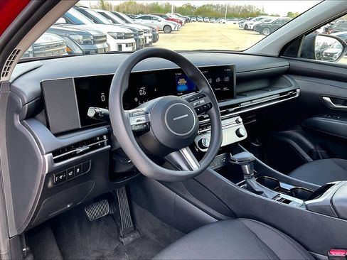 Certified 2025 Hyundai Tucson SEL image 16