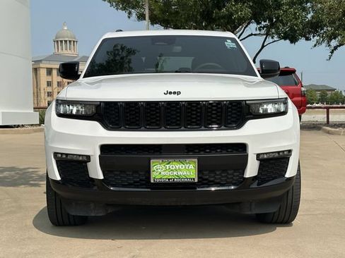 Used 2024 Jeep Grand Cherokee L Limited w/ Black Appearance Package AWD/4WD image 7