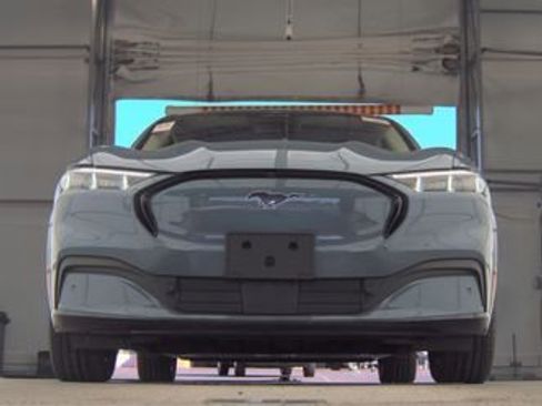Used 2023 Ford Mustang Mach-E Premium AWD/4WD image 3