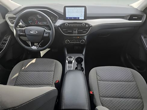 Used 2022 Ford Escape SE w/ Cold Weather Package image 27