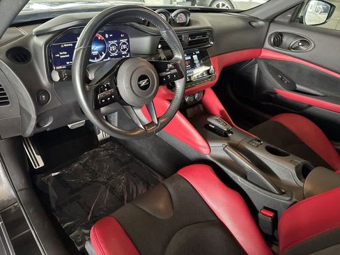 Used 2025 Nissan Z Performance w/ Floor Mat Package RWD image 13