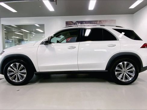 Used 2021 Mercedes-Benz GLE 350 4MATIC w/ Premium Package image 3