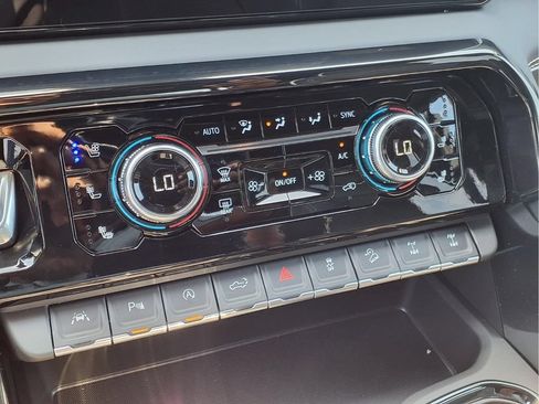 New 2026 GMC Sierra 1500 AT4X AWD/4WD image 8