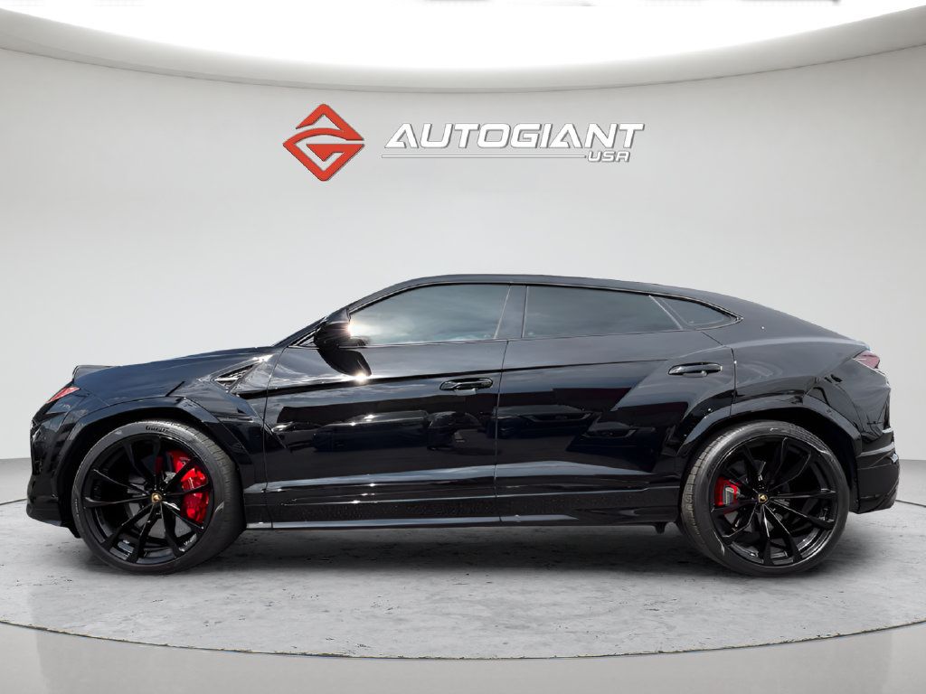 Used 2021 Lamborghini Urus AWD/4WD image 3
