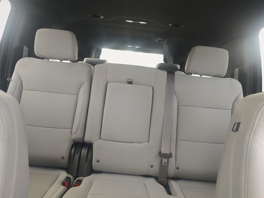 Used 2024 GMC Yukon XL SLE w/ LPO, Floor Liner Package RWD image 13