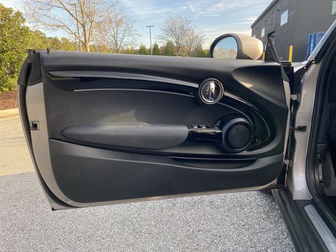 Certified 2024 MINI Cooper S image 18