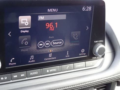 Used 2025 Nissan Rogue SV AWD/4WD image 26
