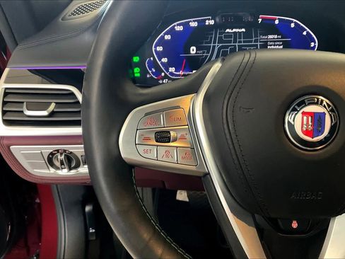 Used 2022 BMW ALPINA B7 xDrive w/ Luxury Rear Seating Package image 23