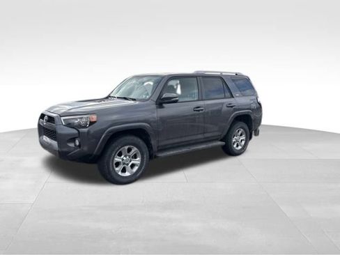 Used 2014 Toyota 4Runner SR5 Premium image 2