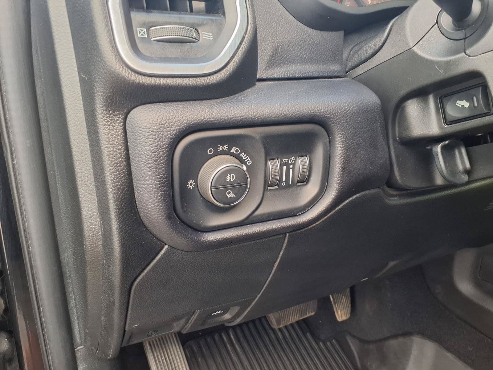 Used 2022 RAM 2500 Laramie AWD/4WD image 13