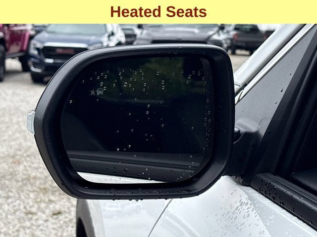 Certified 2026 Chevrolet Traverse LT w/ LPO, Floor Liner Package AWD/4WD image 8