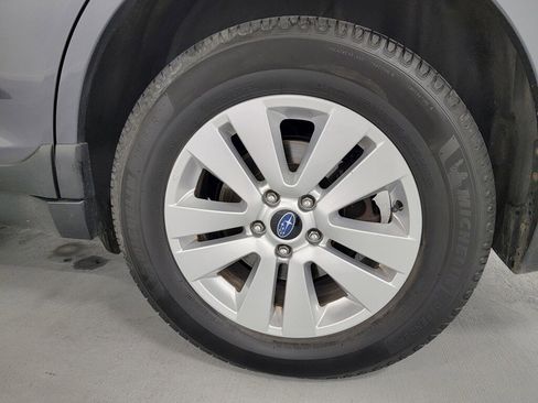 Used 2018 Subaru Outback 2.5i AWD/4WD image 16