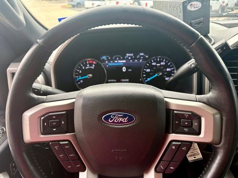 Used 2022 Ford F250 Lariat w/ Lariat Value Package AWD/4WD image 14