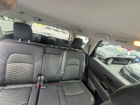 Used 2023 Nissan Pathfinder S FWD image 13