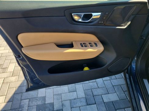 Used 2021 Volvo XC60 T5 Inscription w/ Protection Package Premier image 23