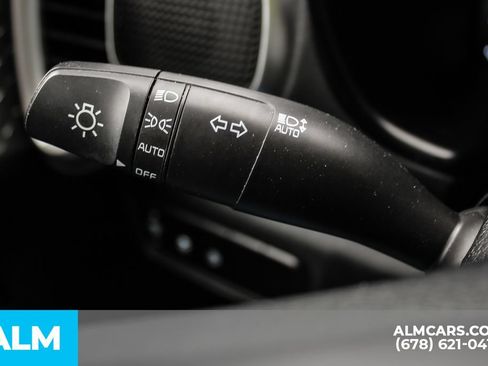 Used 2025 Kia Soul LX w/ LX Technology Package FWD image 28