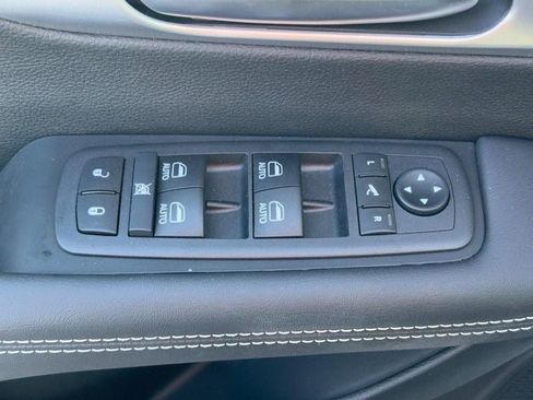 New 2026 Chrysler Pacifica Limited w/ S Appearance Package image 20