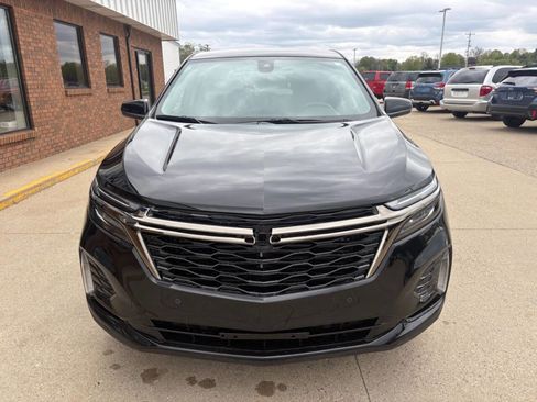 Used 2024 Chevrolet Equinox LT w/ LPO, Floor Liner Package AWD/4WD image 8