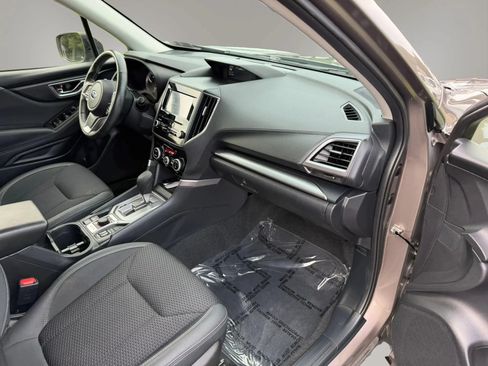 Used 2022 Subaru Forester Premium AWD/4WD image 46