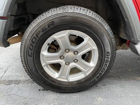 Used 2019 Jeep Wrangler Unlimited Sport S AWD/4WD image 27