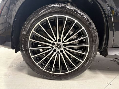 Used 2025 Mercedes-Benz GLC 350e GLC 350e w/ AMG Line image 40