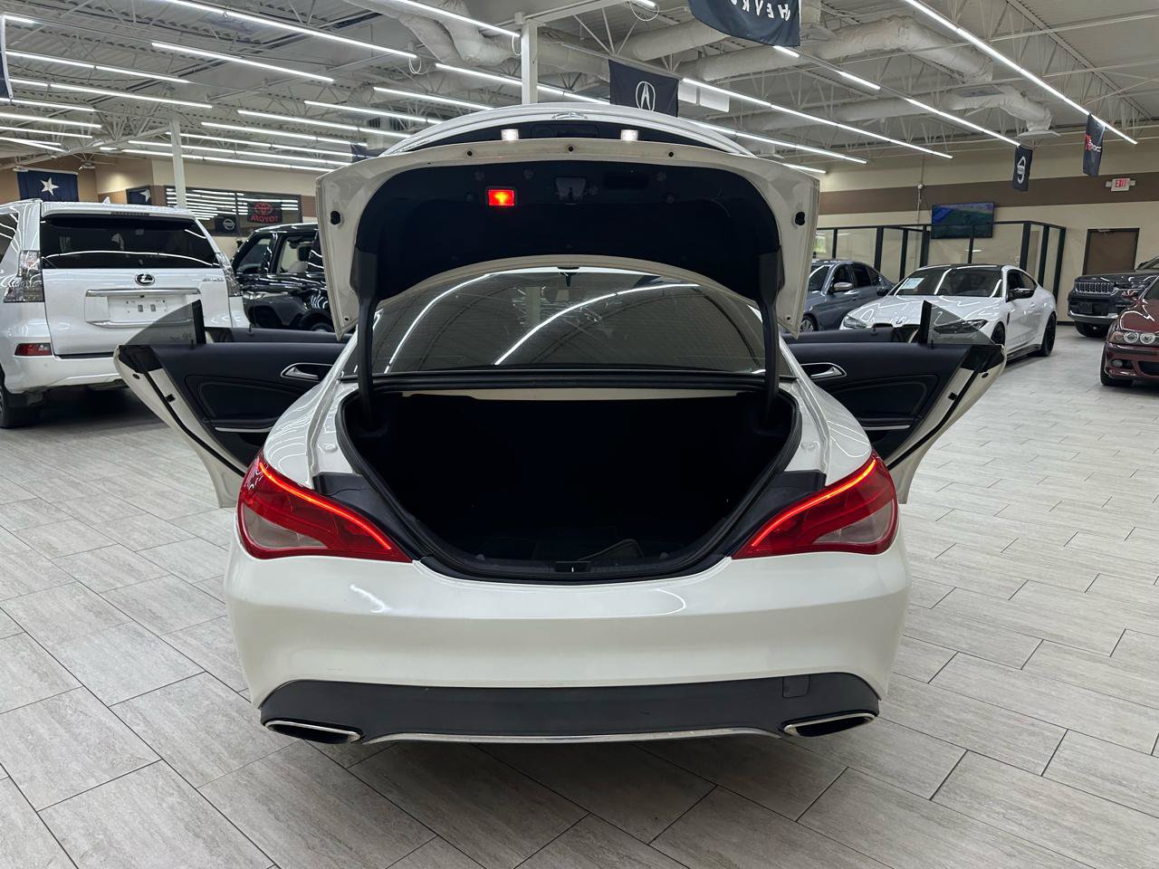 Used 2017 Mercedes-Benz CLA 250 4MATIC image 12