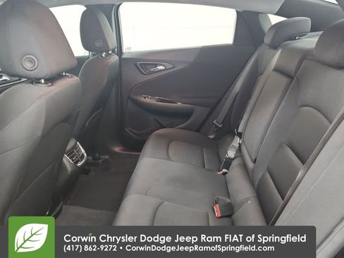 Used 2025 Chevrolet Malibu LT image 30