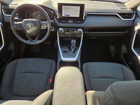 Used 2024 Toyota RAV4 XLE image 16