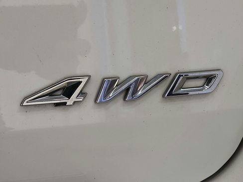 Used 2022 Ford Explorer Platinum w/ Technology Package image 33