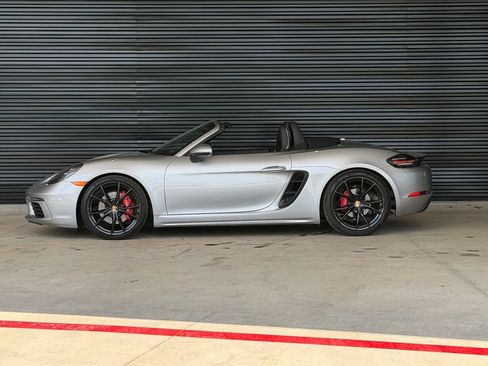 Certified 2023 Porsche 718 Boxster S RWD image 2