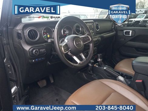 Used 2022 Jeep Wrangler Unlimited Sahara w/ Cold Weather Group image 20