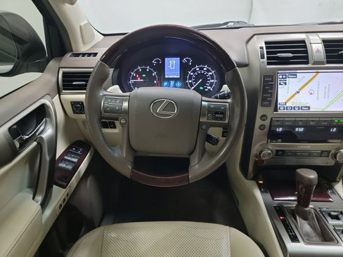 Used 2014 Lexus GX 460 Luxury image 16