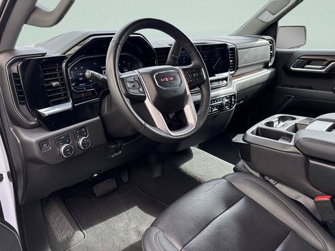 Used 2024 GMC Sierra 1500 SLT AWD/4WD image 13