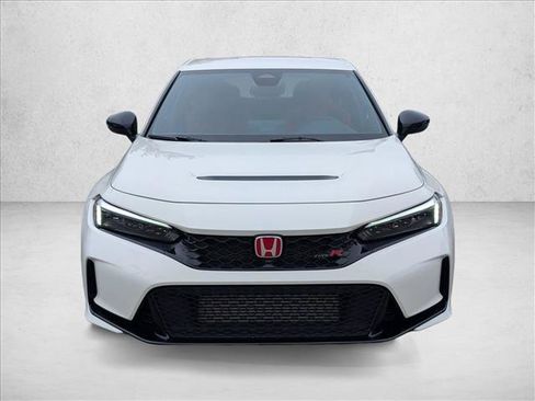 Used 2024 Honda Civic Type R image 2