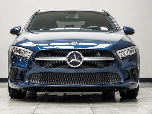 Used 2022 Mercedes-Benz A 220 image 9