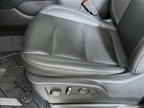 Used 2023 Chevrolet Tahoe Z71 w/ Luxury Package image 20