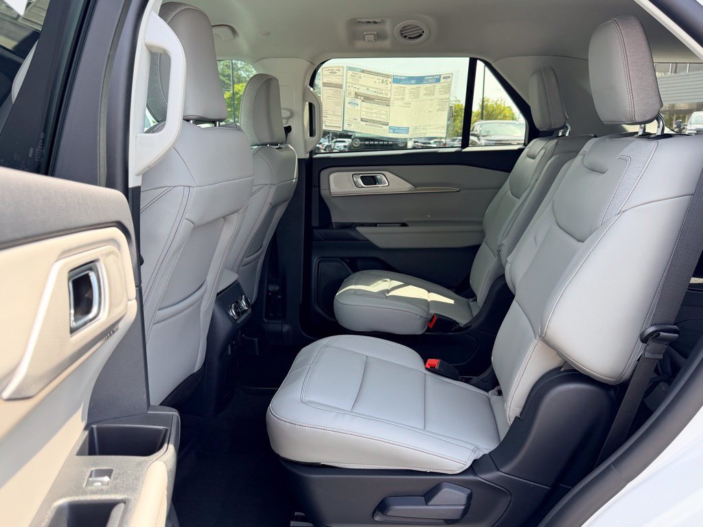 New 2026 Ford Explorer Active w/ Active Comfort Package RWD image 11