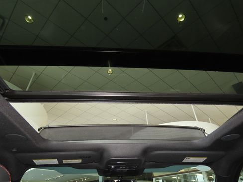 New 2026 Ford F150 Lariat w/ Equipment Group 502A High image 21