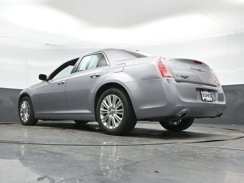 Used 2014 Chrysler 300 C w/ Light Group image 48