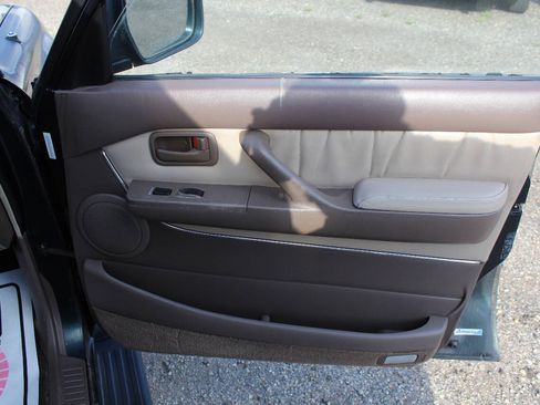 Used 1996 Toyota Land Cruiser AWD/4WD image 22