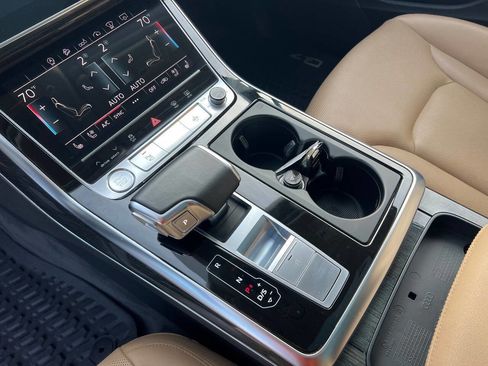 Used 2020 Audi Q7 3.0T Prestige image 11