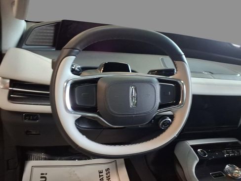 New 2026 Lincoln Navigator L Black Label AWD/4WD image 14