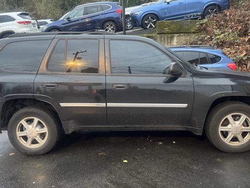 Used 2008 GMC Envoy SLE image 3