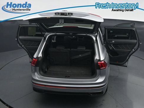 Used 2022 Volkswagen Tiguan SE R-Line FWD image 42