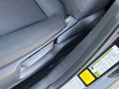 Used 2025 Toyota Corolla LE image 17