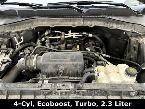Used 2022 Ford Explorer XLT w/ Equipment Group 202A AWD/4WD image 30