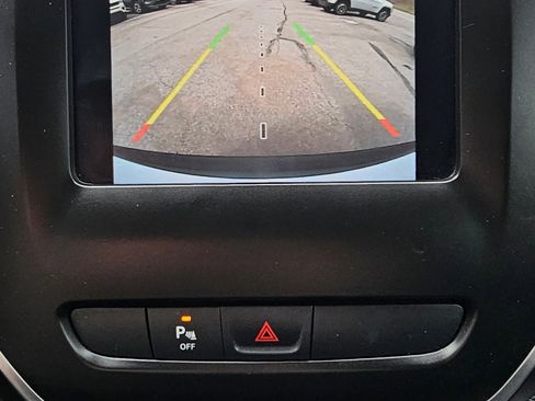 Used 2019 Jeep Cherokee Latitude Plus image 15